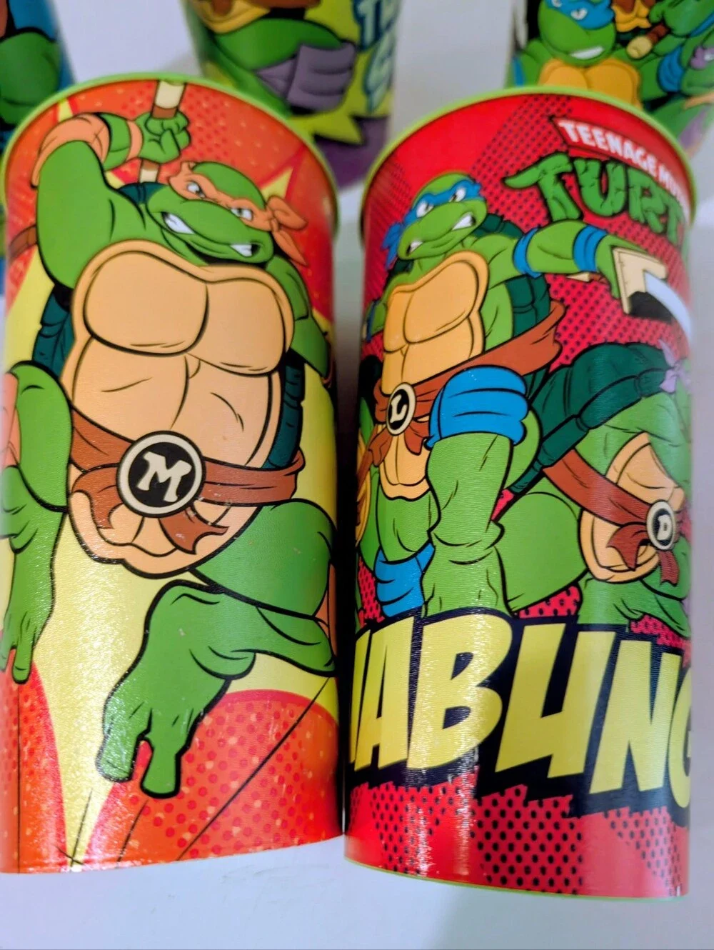 TM Ninja Turtles 2014 32 Oz Plastic Party Cups - Green Interior. Set Of 5.